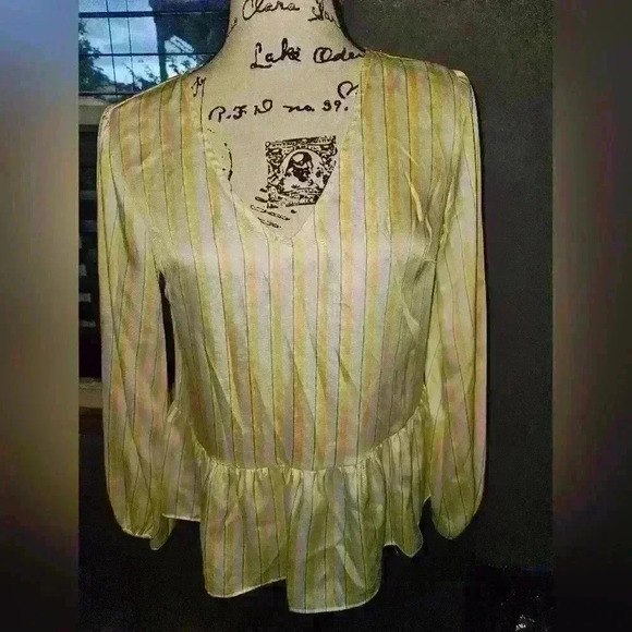 Nine West Womans Blouse Size XS - Picture 1 of 12